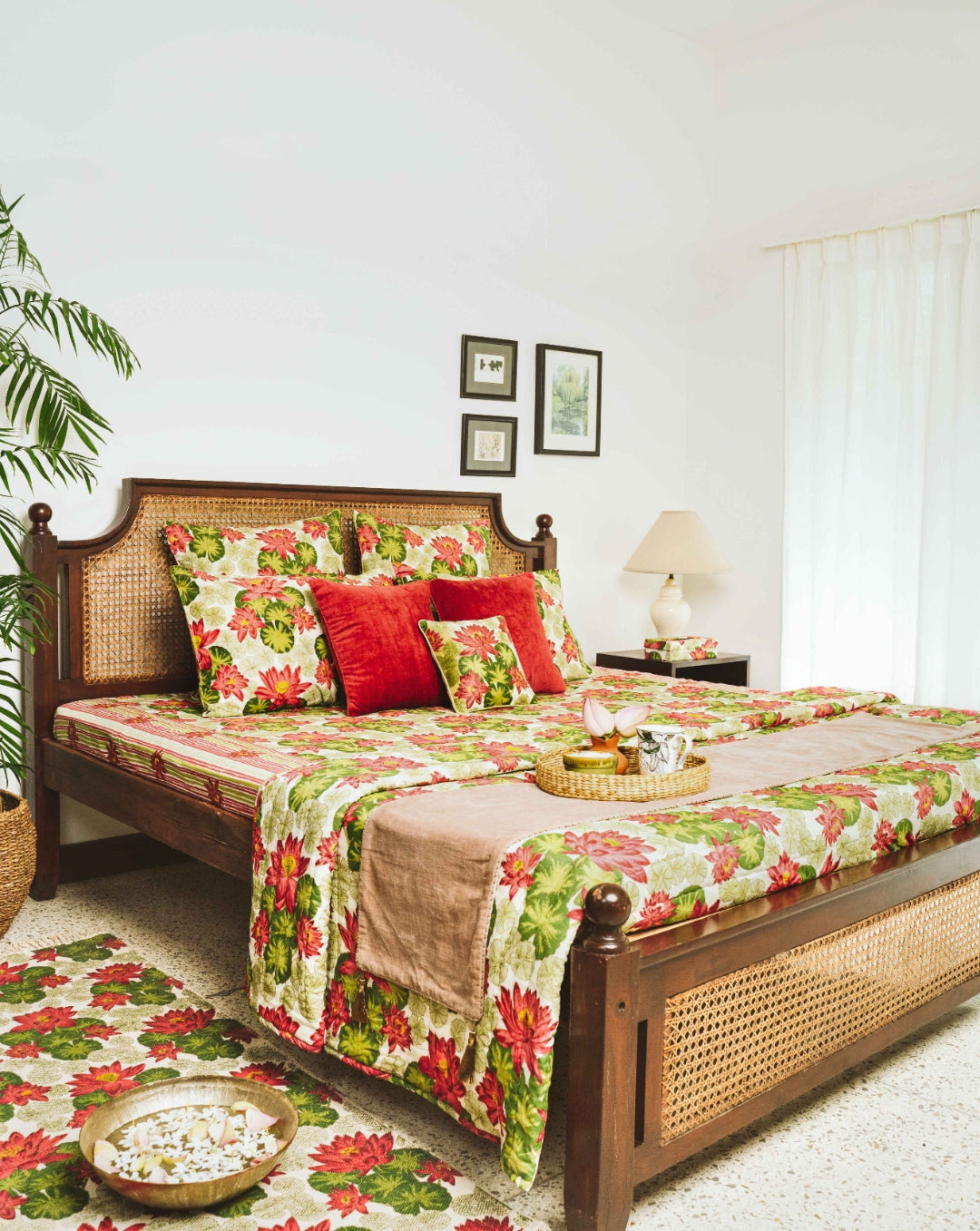 Falafal Cleopatra Red Bedroom Collection